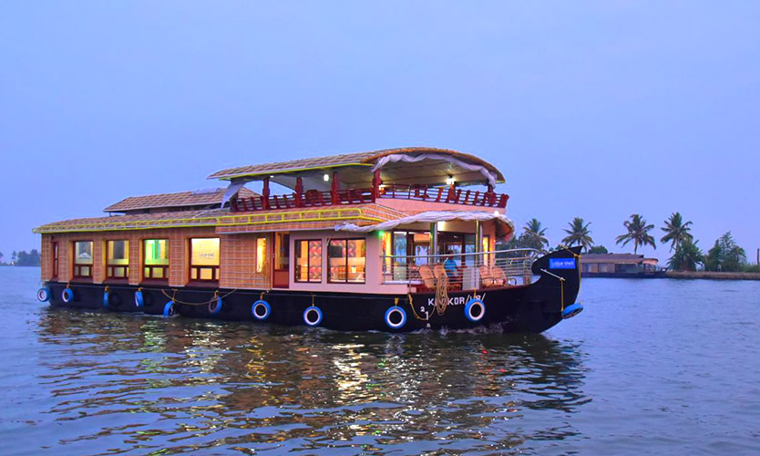 Luxury Houseboat